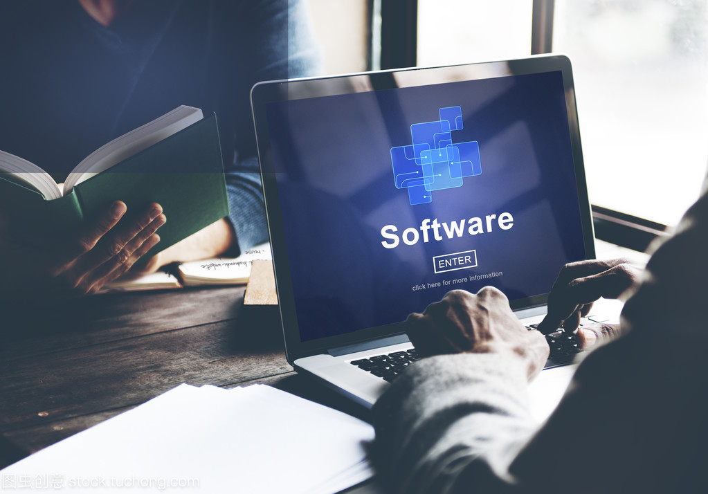 电脑屏幕与软件 数字电子产品中的计算机软件概念解析